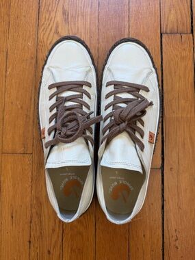 Cream Leather Low-Top Sneakers with Brown Laces